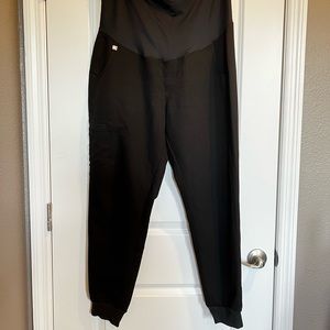 FIGS Zamora Jogger Maternity Scrubs - Black - L
